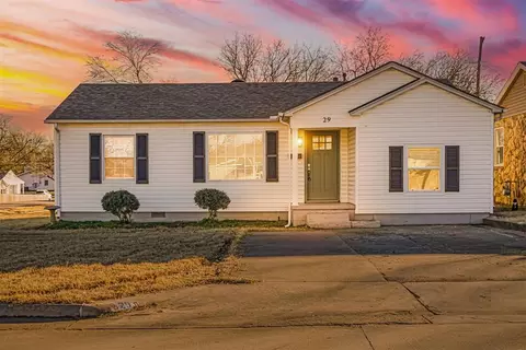 29 E Midland St, Shawnee, OK 74804