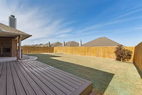 Exterior - 1025 NE 33rd Ter, Moore, OK 73160 photo 3 of 4