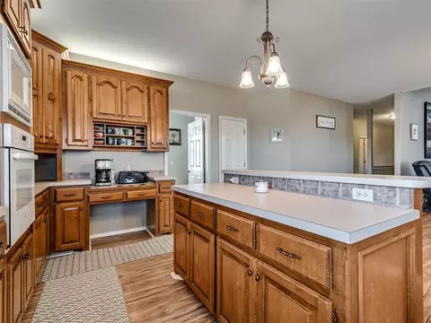 Kitchen - 30280 Stephens Dr, Mcloud, OK 74851 photo 4 of 4