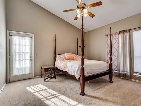Bedroom - 30280 Stephens Dr, Mcloud, OK 74851 photo 4 of 9