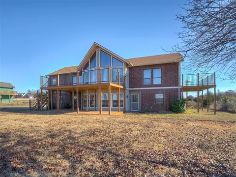 Exterior - 30280 Stephens Dr, Mcloud, OK 74851 photo 3 of 5