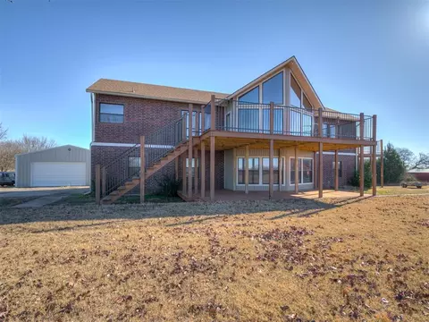Exterior - 30280 Stephens Dr, Mcloud, OK 74851 photo 2 of 5