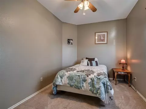 Bedroom - 30280 Stephens Dr, Mcloud, OK 74851 photo 2 of 9