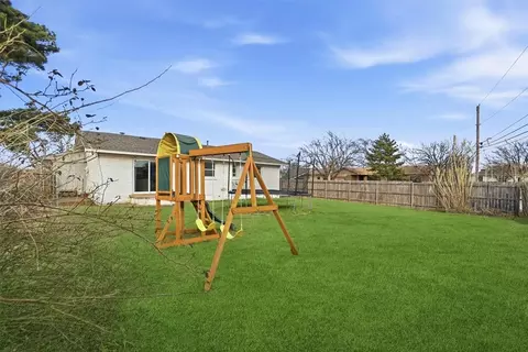 Exterior - 1608 Wilson St, Altus, OK 73521 photo 8 of 10