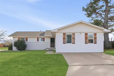 1608 Wilson St, Altus, OK 73521