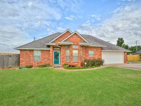 1621 Silver Oak Dr, Blanchard, OK 73010