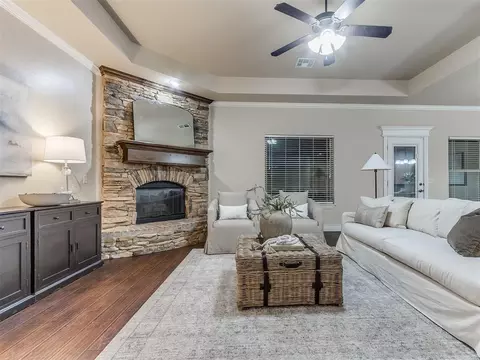 15509 Colonia Bella Dr, Oklahoma City, OK 73142