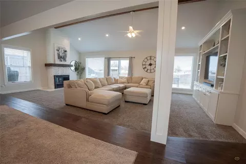 Living - 2134 NW Saddleback Blvd, Norman, OK 73072 photo 1 of 2