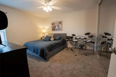 Bedroom - 2134 NW Saddleback Blvd, Norman, OK 73072 photo 3 of 6