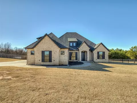 557 Fox Dr, Choctaw, OK 73020
