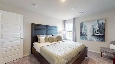 Bedroom - 1609 W Fall Rd, Noble, OK 73068 photo 1 of 2