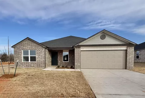 513 Hillsboro Dr, Noble, OK 73068