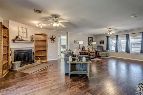 208 E 116th St, Perkins, OK 74059 photo 7