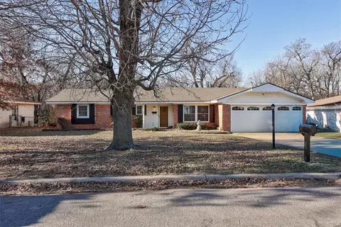 8726 Silver Creek Dr, Spencer, OK 73084