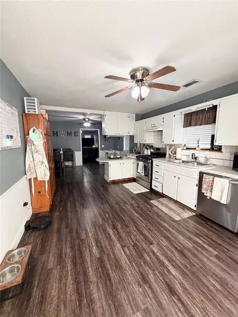 812 E North Boundary St, Sentinel, OK 73664 photo 4