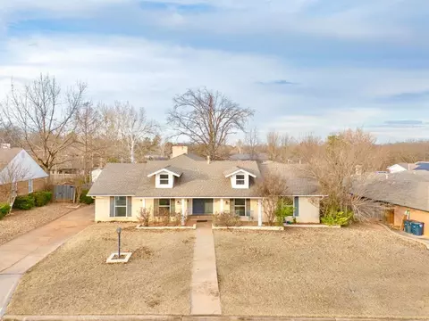 404 E Franklin Ave, Shawnee, OK 74804