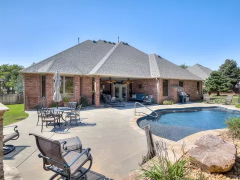 905 Stone Creek Blvd, Yukon, OK 73099