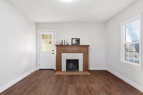 Living - 200 SW 5th, Tuttle, OK 73089 photo 3 of 3