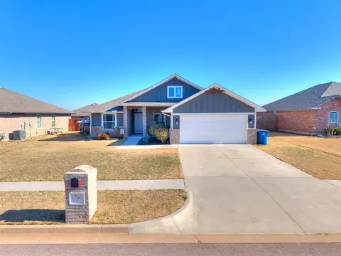 1760 Gladington Ct, Newcastle, OK 73065