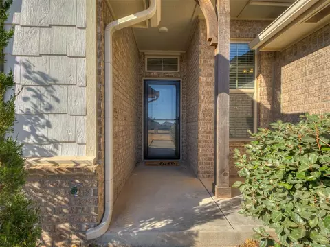 439 Auburn Ln, Piedmont, OK 73078