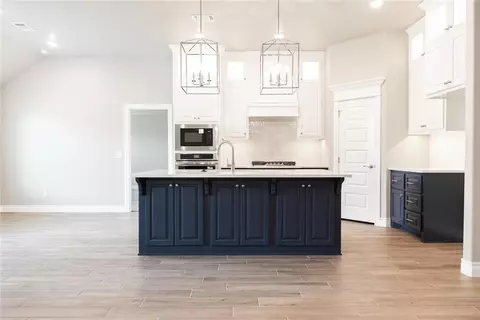 2220 NW 171st St, Edmond, OK 73012