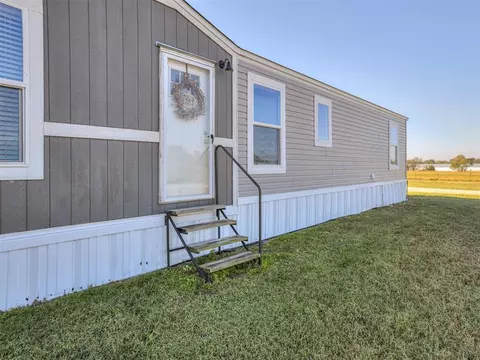 Exterior - 423972 E 1060 Rd, Checotah, OK 74426 photo 4 of 4