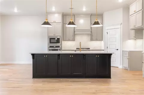 11629 Abigail Way, Yukon, OK 73099