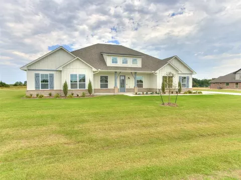 4000 Black Rock Ln, Newcastle, OK 73065