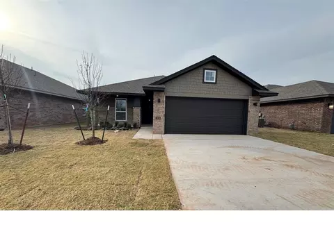 2619 Turtle Way, Midwest City, OK 73130