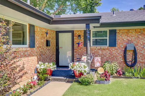 1713 Canterbury St, Norman, OK 73069