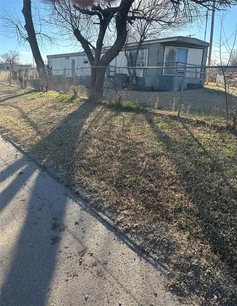 1802 SW Monroe Ave, Lawton, OK 73501