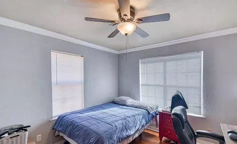 Bedroom - 1121 W Apache St, Norman, OK 73069 photo 2 of 6