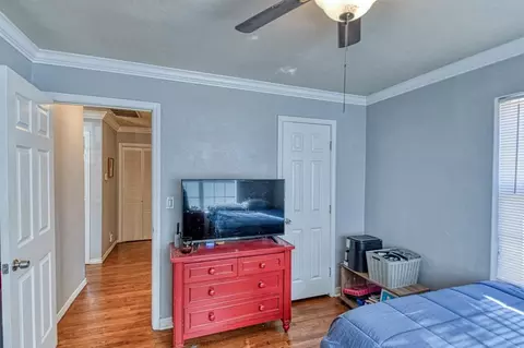 Bedroom - 1121 W Apache St, Norman, OK 73069 photo 3 of 6