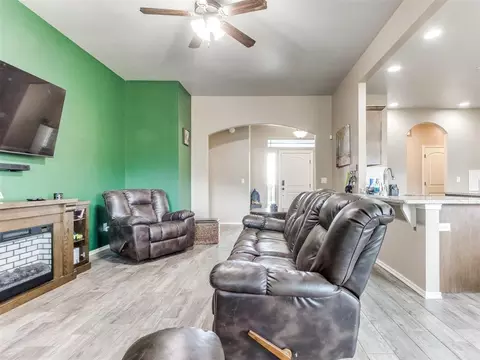 Living - 5702 Cedar Tree Cir, Guthrie, OK 73044 photo 3 of 3