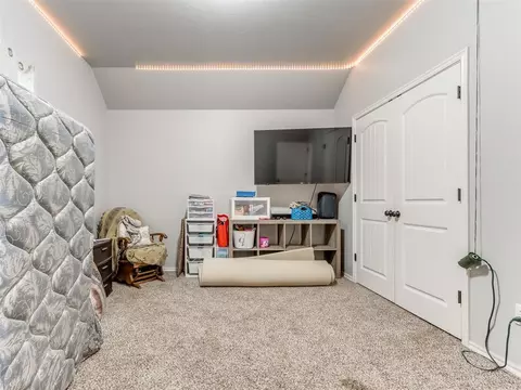 Bedroom - 5702 Cedar Tree Cir, Guthrie, OK 73044 photo 7 of 8
