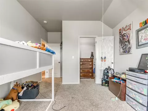 Bedroom - 5702 Cedar Tree Cir, Guthrie, OK 73044 photo 6 of 8