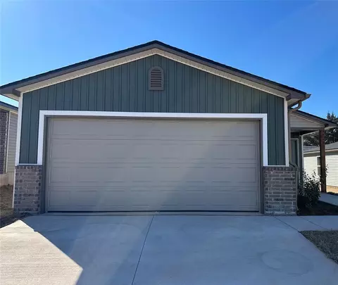 716 NE 103rd St, Oklahoma City, OK 73131