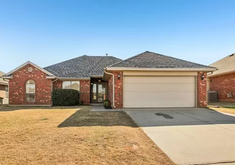 1732 SW 31st St, Moore, OK 73160
