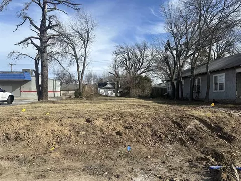 731 N Kickapoo Ave, Shawnee, OK 74801