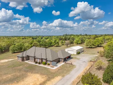 18831 Rockcreek Rd, Harrah, OK 73045