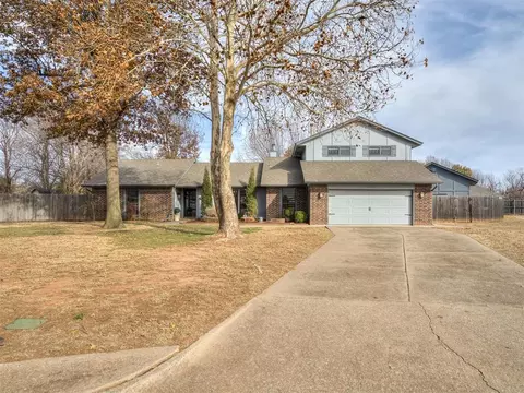 4609 Deer Creek Ct, Yukon, OK 73099