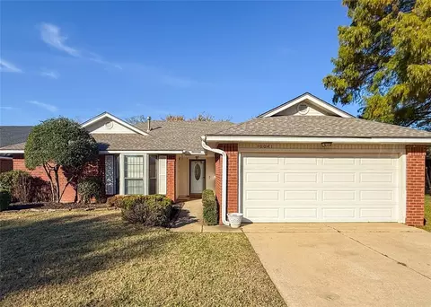 10041 Aberdeen Ln, Yukon, OK 73099