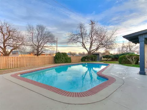 Exterior - 2000 Morgan Dr, Norman, OK 73069 photo 7 of 8