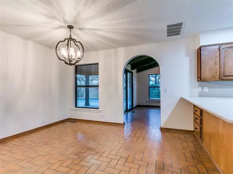 Dining - 2000 Morgan Dr, Norman, OK 73069 photo 1 of 1