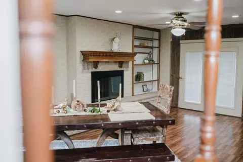 Dining - 503 N Sheb Wooley Ave, Erick, OK 73645 photo 1 of 4