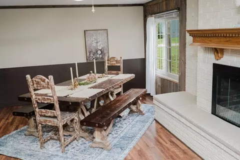 Dining - 503 N Sheb Wooley Ave, Erick, OK 73645 photo 4 of 4