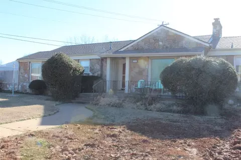 200 E Marshall Dr, Midwest City, OK 73110