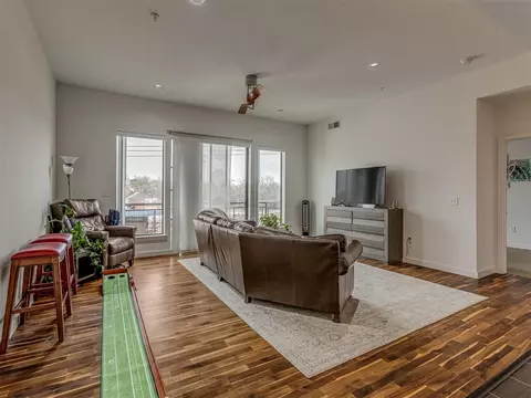 Living - 401 E Boyd St #305, Norman, OK 73069 photo 1 of 5