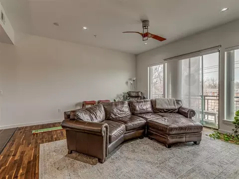 Living - 401 E Boyd St #305, Norman, OK 73069 photo 3 of 5