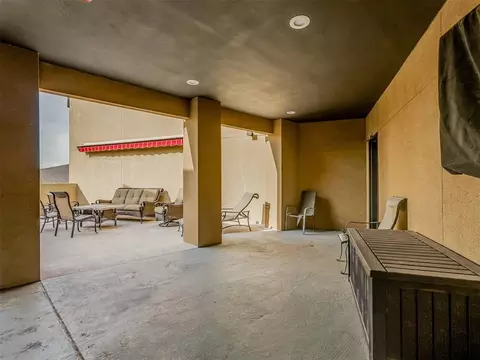 Exterior - 401 E Boyd St #305, Norman, OK 73069 photo 4 of 15
